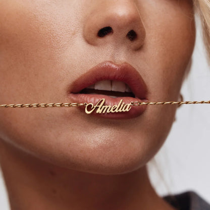 Bold Curb Name Necklace