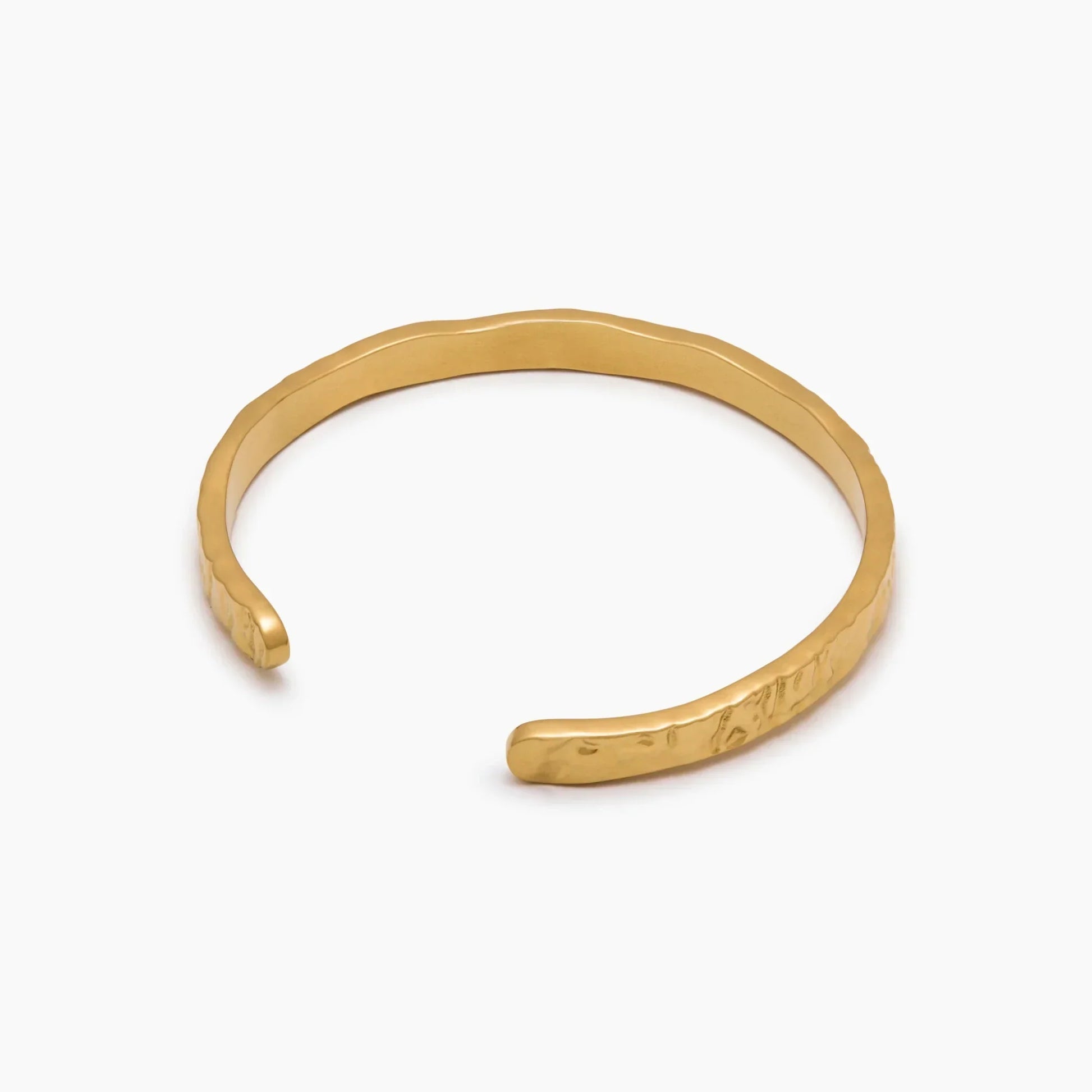 Essential textured cuff bracelet lifestyle — Olivia Jewelry