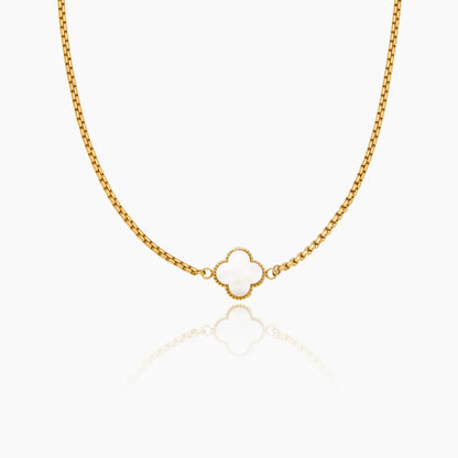 Pearl clover necklace gold — Olivia Jewelry