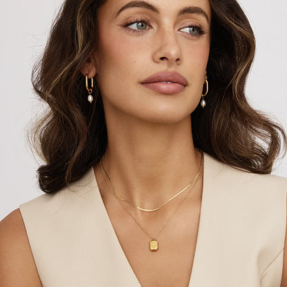 Stella Pendant Necklace