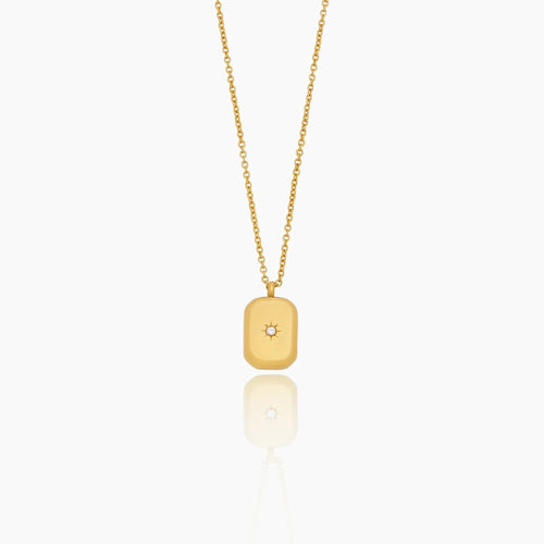 Stella Pendant Necklace