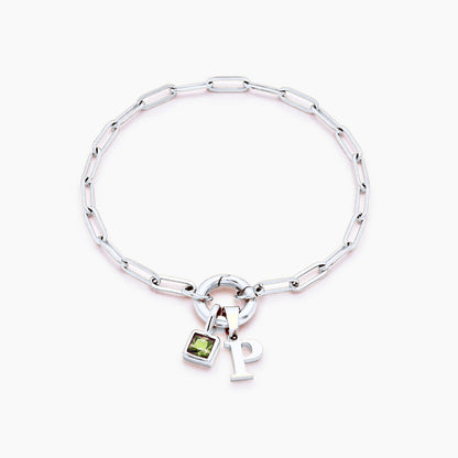 paperclip-initial-birthstone-bracelet — Silver / Aug-Peridot