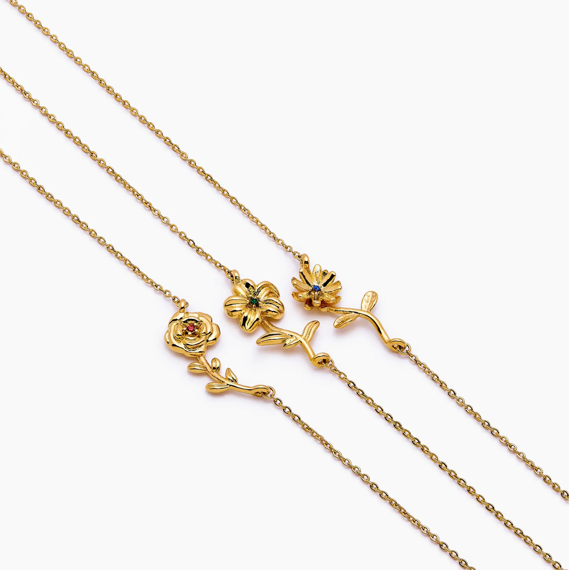 Personalised gold birthflower necklace — Olivia Jewelry
