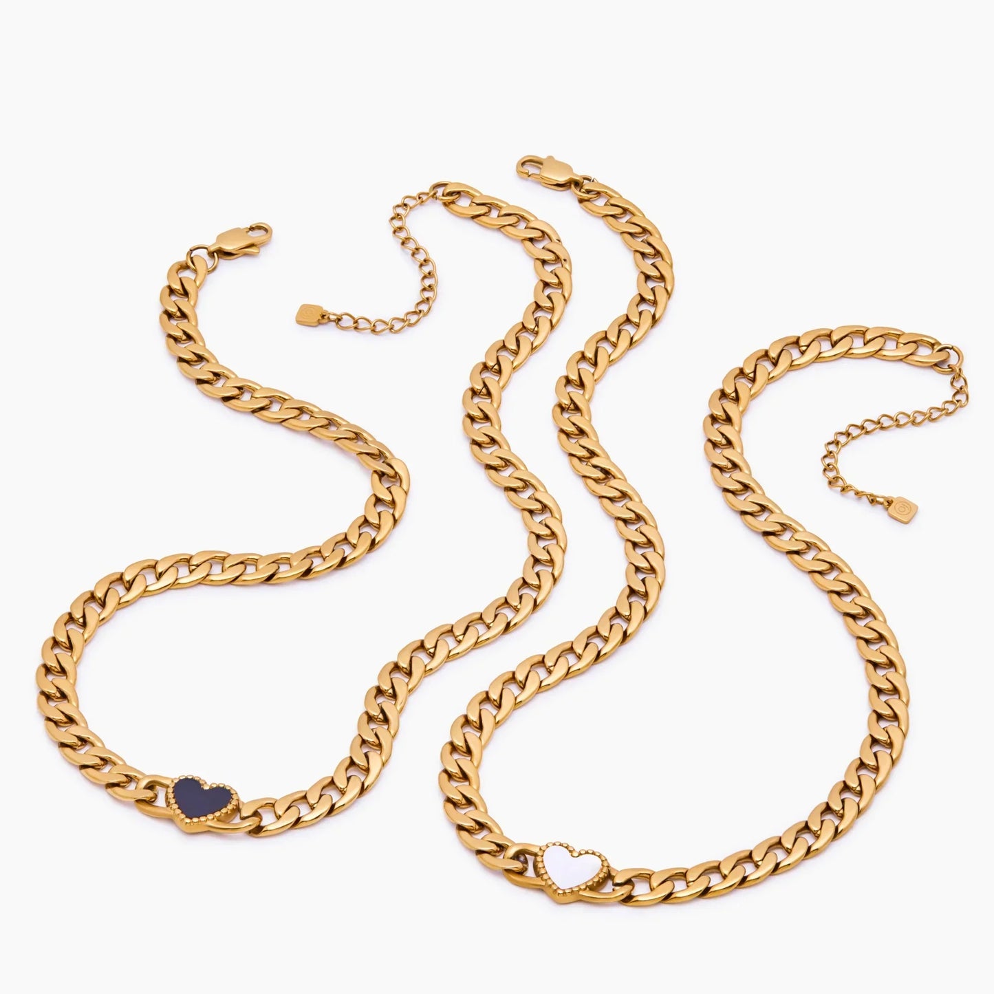 Heart curb chain necklace detail shot — Olivia Jewelry