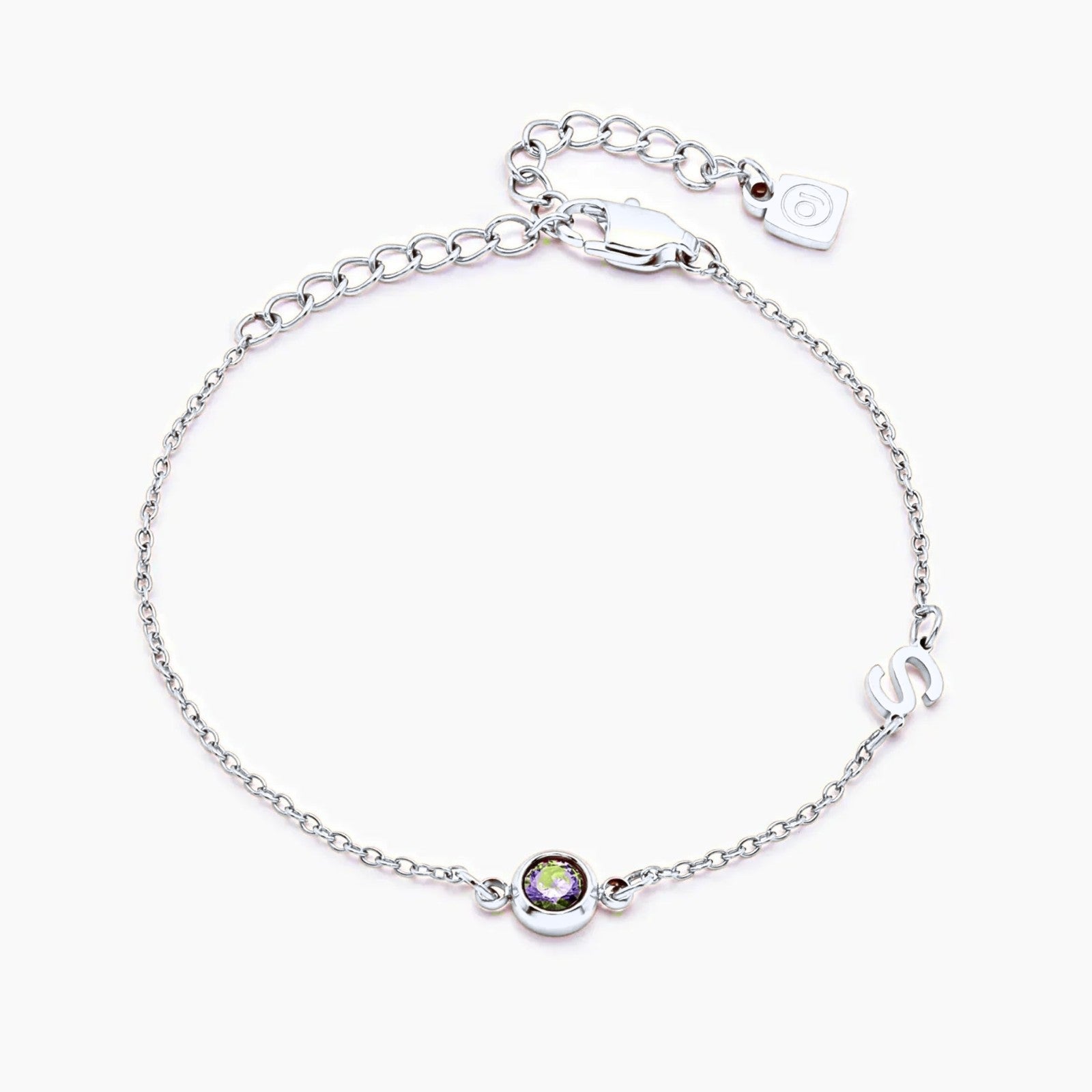 side-set-initial-birthstone-bracelet — Silver / Aug-Peridot